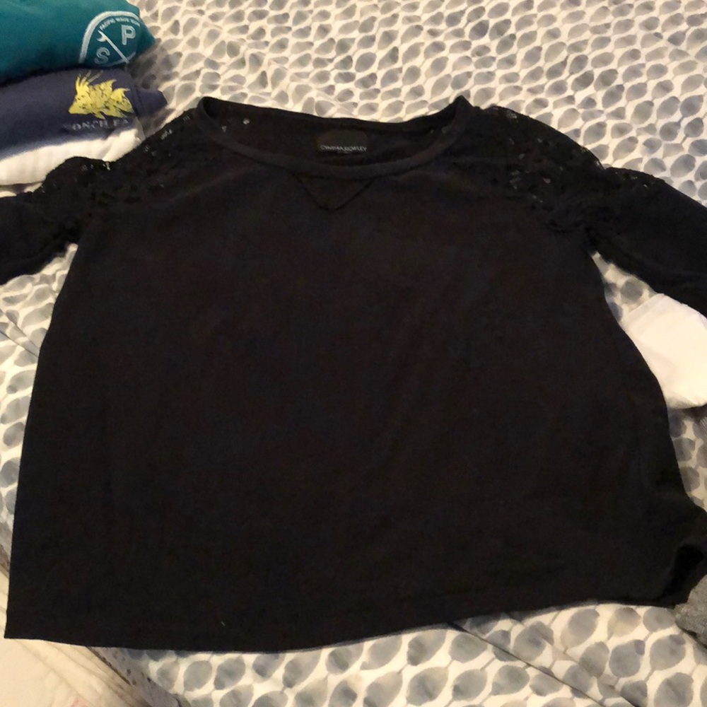 Sweatshirt